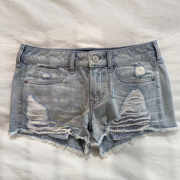Mini distressed denim shorts - Picture 5 of 5